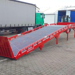 Stacionarios rampos su horizontalia platforma